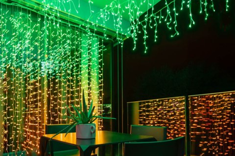 Inteligentne lampki sople Icicle 190 RGB LED, 5x0,5 m, IP44, przezroczysty przewód Inteligentne lampki sople Icicle 190 RGB LED, 5x0,5 m, IP44, przezroczysty przewód