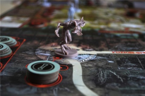Gra Stranger Things Po drugiej Stronie (edycja polska) Gra Stranger Things Po drugiej Stronie (edycja polska)