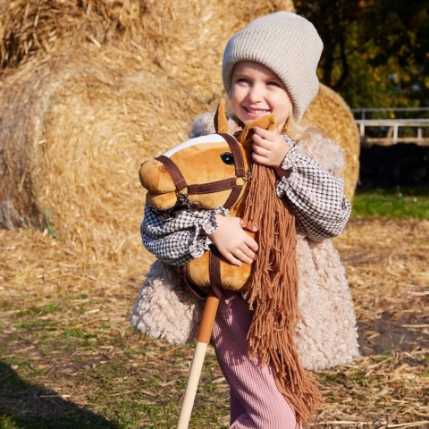 Koń na kiju Hobby Horse HOPPIHORSE A3 Chestnut - brąz, maść kasztanowata Koń na kiju Hobby Horse HOPPIHORSE A3 Chestnut - brąz, maść kasztanowata