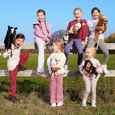 Koń na kiju Hobby Horse HOPPIHORSE A3 Chestnut - brąz, maść kasztanowata Koń na kiju Hobby Horse HOPPIHORSE A3 Chestnut - brąz, maść kasztanowata