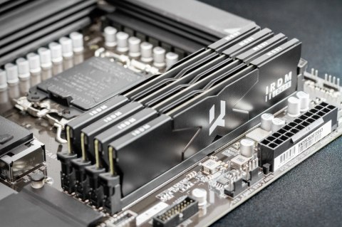 Pamięć DDR5 IRDM 32GB(2*16GB)/5600 CL30 czarna