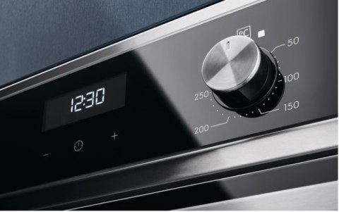 Piekarnik parowy Steam Bake 600 EOD5H70BX Piekarnik parowy Steam Bake 600 EOD5H70BX