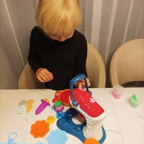 Masa plastyczna- zestaw Kruzzel 22563 Kruzzel Masa plastyczna- zestaw Kruzzel 22563 Kruzzel