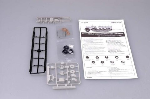 Model plastikowy niemiecki Sd.Kfz.9 Schwere Zugkraftwagen 18t Typ F3 Model plastikowy niemiecki Sd.Kfz.9 Schwere Zugkraftwagen 18t Typ F3